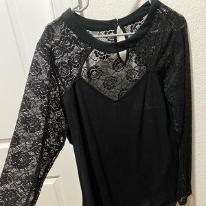 Black Lacey Torrid shirt size 3